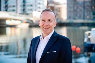 Dr John Ryan